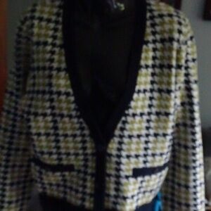 NWT CHRISTAIN SIRIANO CARIDGAN SWEATER SIZE LARGE